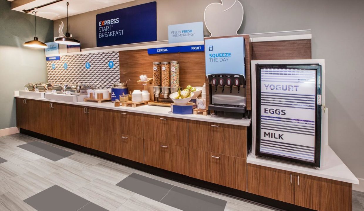 breakfast bar